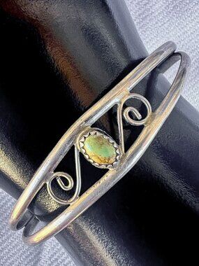 Vintage Turquoise & Solid Sterling Silver Cuff Bracelet